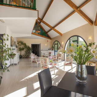 Séjour avec vue sur le Golf et Petit-Déjeuner au Golf Hôtel Colvert Levernois (Beaune, Côte-d'Or - 11)