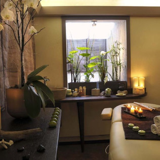 Séjour en Chambre Double Supérieure avec Spa et Menu à l'Hôtel L'Yeuse (Châteaubernard, Nouvelle-Aquitaine - 16) - Offre du mardi au vendredi