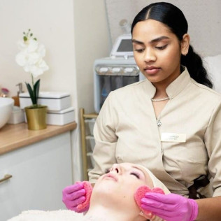 Instant Cocooning avec Spa Privatif à Liyah Paris (Paris, Île-de-France - 75)