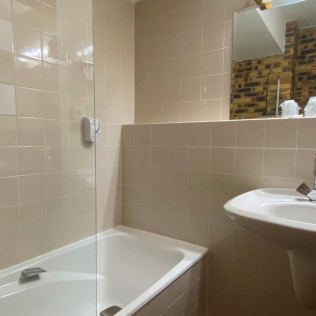 Séjour avec Sauna et Piscine Chauffée à l'Hôtel Aux Trois Roses (La Petite Pierre, Bas-Rhin - 67)