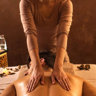 Massage Deep Tissue avec Huiles Essentielles au Bzen Thai Spa (Paris, Île-de-France - 75)