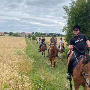 Balade à Cheval au Poney Club Le Cheyenne (Seine-et-Marne, Île-de-France- 77)
