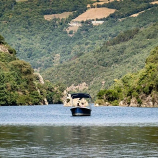 Apéro-Balade en Bateau à la Cascade des Baumes sur le Tarn (Le Mas de la Nauc, Aveyron- 12)