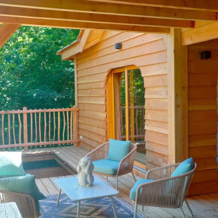Séjour Insolite Cabane dans les Arbres avec Jacuzzi Privatif à La Féérie des Anges (Illoud, Haute-Marne - 52)