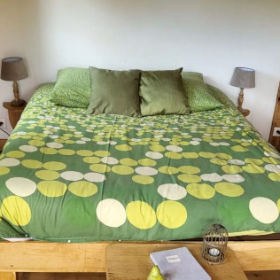 Séjour Insolite : Nuit en Cabane Perchée dans les Arbres avec Massage Californien ou Ayurvédique (Fère-en-Tardenois, Hauts-de-France - 02)