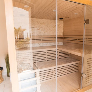Séjour en Gîte avec Spa Privatif et Menu Traiteur pour deux au Château du Parc (Pézenas, Hérault- 34)