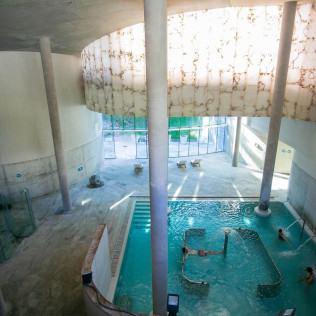 Circuit Thermal, Massage Relaxant et Déjeuner pour deux au Balneario de Panticosa 4* (Huesca, Espagne)  