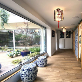 Massage Printemps Joyeux avec Soin à la Pierre Tourmaline à Lanqi-spa (Paris, Île-de-France - 75)