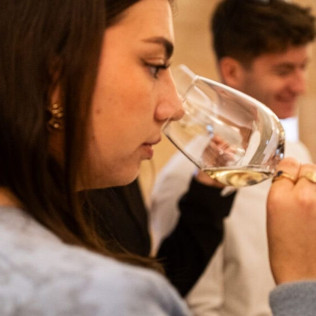 Cours d’Œnologie avec Dégustation de Vins de Bordeaux en Duo dans un Château (Cadaujac, Gironde- 33)