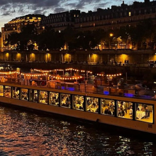 Dîner-Croisière Festif sur la Seine (Paris, Île-de-France - 75)