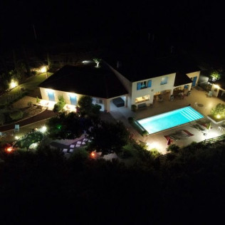 Séjour dans la Maison d'Hôte Le Mas Pinède avec Repas et Espace Bien-Être (Lorgues, Var - 83)