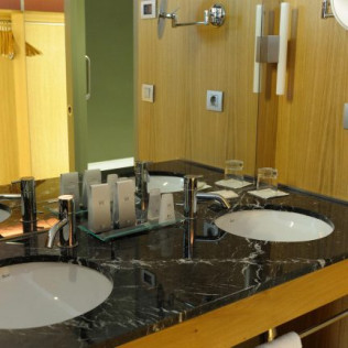 Séjour Romantique avec Circuit Thermal et Déjeuner à l'Hôtel Resort Balneario de Panticosa 4* (Huesca, Espagne) 
