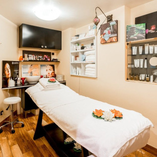 Entrée au Hammam avec Gommage au Savon Noir et Massage Au Spa du Village (Paris, Île-de-France - 75)