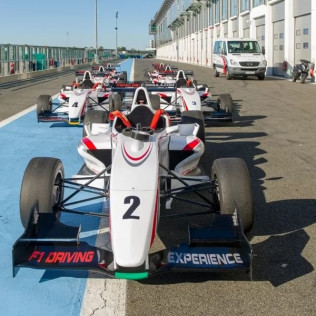 Stage Formule Renault Circuit Magny Cours Grand Prix (Magny Cours, Nièvre - 58)