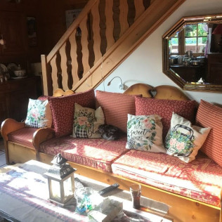Séjour de 2 nuits avec Petit-déjeuner, Accès Espace Détente et Forfait Ski ou Descente en Rafting au Gîte Chalet Esprit (Morillon, Haute-Savoie - 74)