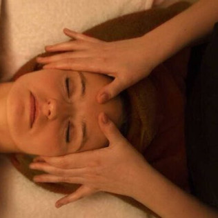 Rituel Absolu Douceur avec Hammam, Enveloppement Corps et Soin Visage à Belle de Maïa - Maison de Beauté (Lyon, Rhône - 69)