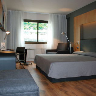 Séjour avec Déjeuner ou Dîner de Dégustation à l'Hôtel Roc Blanc 4* (Andorre)
