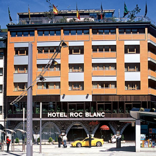 Séjour avec Déjeuner ou Dîner de Dégustation à l'Hôtel Roc Blanc 4* (Andorre)