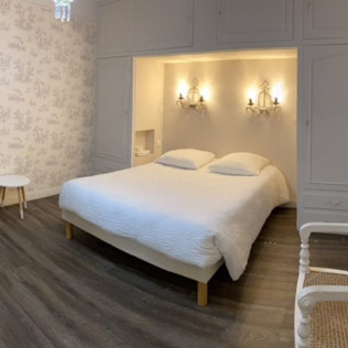 Séjour avec Petit Déjeuner à l'Hôtel Du Commerce (Amou, Landes - 40)
