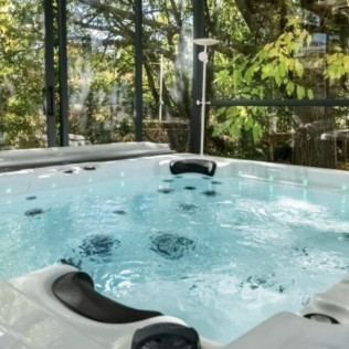 Massage Détente Signature avec Gommage et Jacuzzi au Spa Solina (Corneilhan, Hérault - 34)
