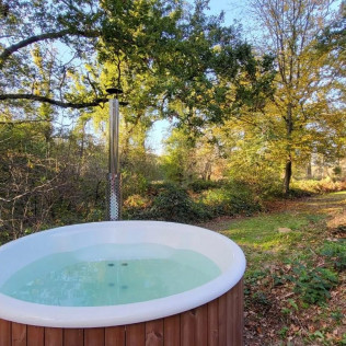 Séjour Insolite : Nuit dans La Cachette des Fées avec Accès au Spa Norvégien et Massage Californien ou Ayurvédique (Fère-en-Tardenois, Aisne - 02)