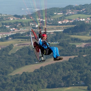 Baptême de l'Air "Sur les pas de Napoléon" en Paramoteur (Saint-Pée-sur-Nivelle, Pyrénées-Atlantiques - 64)