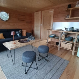 Séjour en Logement Insolite : Nuit sur La Toue Vent d'Anjou avec Petit-déjeuner (Angers, Maine-et-Loire- 49)