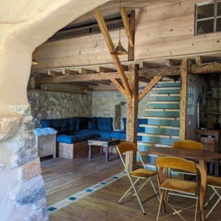 Séjour en Logement Insolite : 2 Nuits dans une Maison Organique à La Mauvaise Herbe (Barjols, Var - 83)