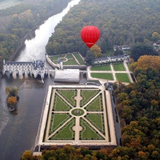 Vol en Montgolfière Privatisée à Chenonceaux (Saint-Georges-sur-Cher, Loir-et-Cher - 41)