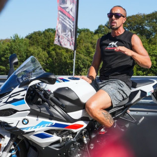 Journée de Roulage Moto Conseils pour Débutants sur Circuit Fay-de-Bretagne (4 circuits)
