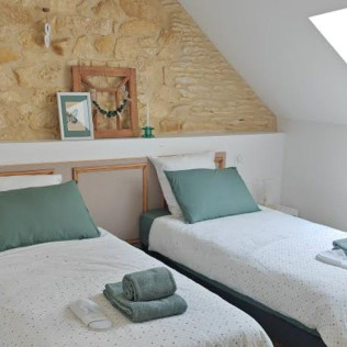 Séjour Insolite : Nuit dans une Ancienne Grange avec Spa Privatif à MilhaRoc (Milhac, Lot - 46)