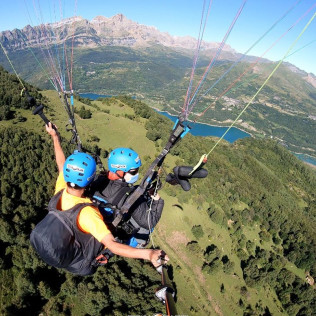 Vol en parapente avec vidéo (Huesca, Espagne)