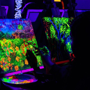 Atelier de Peinture Fluorescente dans le Noir (Paris, Île-de-France- 75)