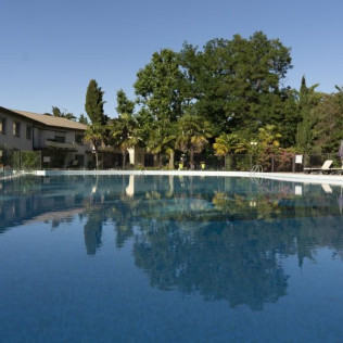 Circuit Spa avec Massage et Déjeuner au Restaurant à l'Hôtel Les Oliviers (Loriol-sur-Drôme, Drôme - 26) 