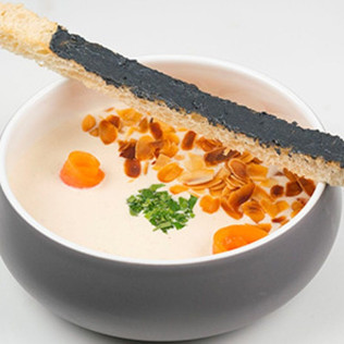 Repas autour du Caviar en Nouvelle-Aquitaine (Neuvic, Dordogne - 24)