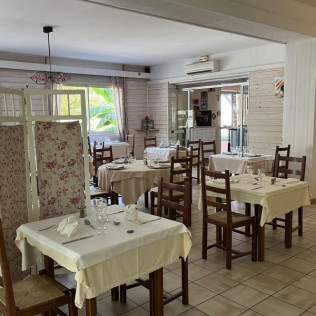 Séjour en Chambre Double Standard à L'Hôtel des Thermes (Castéra-Verduza, Gers - 32) 