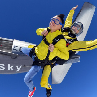 Saut en Parachute avec Photos et Vidéo (Empuriabrava, Espagne) - TANDEM GOLD