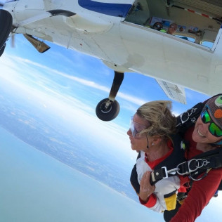 Saut en Parachute Tandem avec Vidéo Embarquée (Le Havre, Normandie - 76)