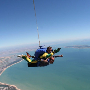 Saut en Parachute en Vendée avec Photos et Vidéos (2 zones de saut)