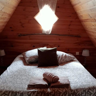 Séjour Insolite : Nuit en Île Cabane avec Massage Californien ou Ayurvédique (Fère-en-Tardenois, Aisne - 02)