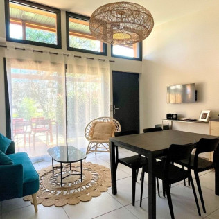 Séjour en Gîte avec Spa Privatif et Menu Traiteur complet au Domaine Le Vaxergues (Saint-Affrique, Aveyron- 12)