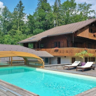Séjour de 2 nuits avec Petit-déjeuner et Accès libre à l’Espace Détente au Gîte Chalet Esprit (Morillon, Haute-Savoie - 74)