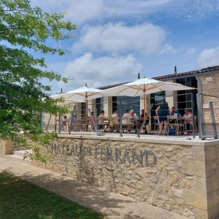Séjour avec Visite de la Propriété et Accès aux Parties Privées et Parc du Château de Ferrand (Saint-Émilion, Gironde - 33)