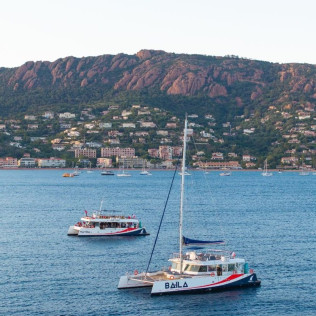 Sortie en Catamaran en Après-midi (Var / Alpes-Maritimes / Bouches-du-Rhône)