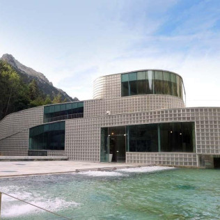Circuit thermal Termas de Tiberio et déjeuner ou dîner pour deux au Balneario Panticosa 4* (Huesca)