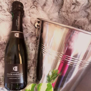Spa Jacuzzi Privatif avec Champagne et Gourmandises en duo à la Bulle d'Eden (Bayonne, Nouvelle-Aquitaine - 64)