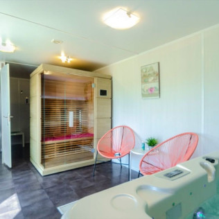 Accès Privatif au Spa avec Jacuzzi et Sauna pour deux à La Ferme des Épis (Ouffières, Calvados - 14)