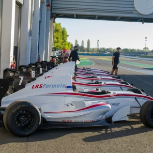 Stage Conduite Formule Renault Circuit Magny-Cours Piste Club (Magny-Cours, Nièvre - 58)
