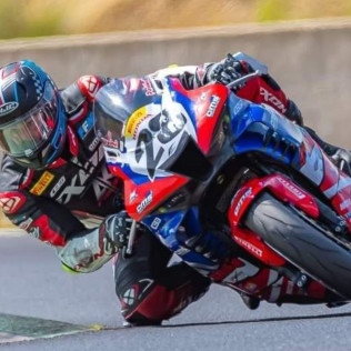 Journée Stage de Pilotage Moto pour Novices sur le Circuit de Magny-Cours (Nièvre - 58)