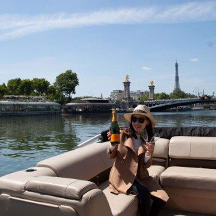 Croisière Privée sur la Seine au Départ du Pont d'Issy (Paris, Île-de-France - 75)